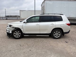 2012 Toyota Highlander SE - Exterior Side Driver Image